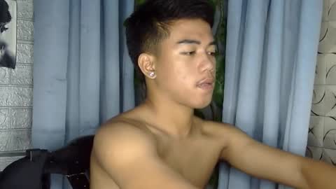kritthanarkorn online show from 05-08-26, 02:55
