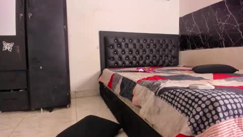 krixty online show from 10-30-25, 07:25