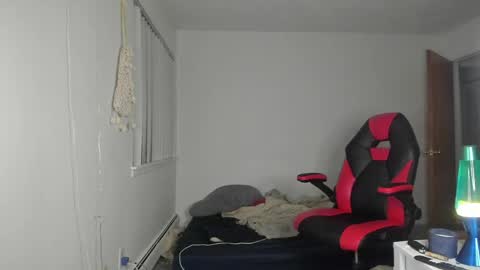 Snapshot of kroddy1985 chatting on 04-11-26, 12:48 Brayden Thompson online show from 04-11-26, 12:48