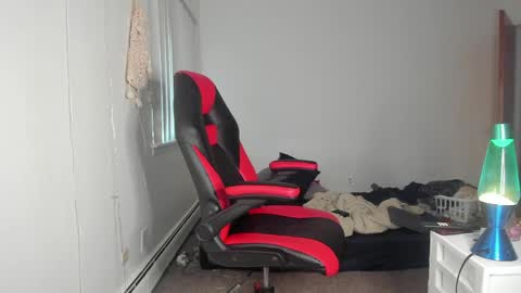 Snapshot of kroddy1985 chatting on 04-16-26, 12:00 Brayden Thompson online show from 04-16-26, 12:00