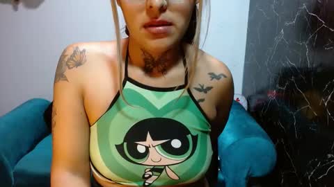 Snapshot of kronikafuckass chatting on 01-22-25, 12:38 kronikafuckass online show from 01-22-25, 12:38