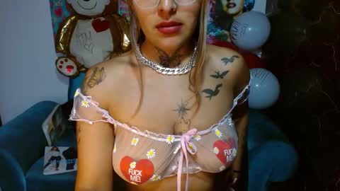 Snapshot of kronikafuckass chatting on 02-14-25, 09:43 kronikafuckass online show from 02-14-25, 09:43