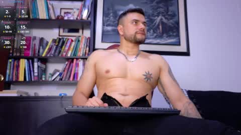 Kroy Wood online show from 01-23-25, 01:24