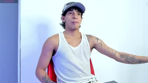 Kroy Wave  Muscle Tattoos Latino online show from 06-17-26, 03:42
