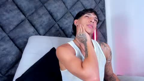 Kroy Wave  Muscle Tattoos Latino online show from 08-09-26, 03:23