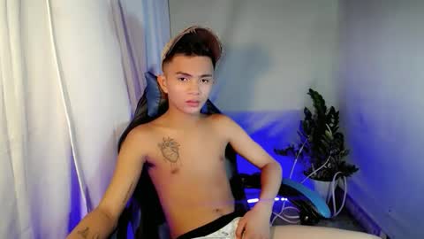 Snapshot of krunoxx chatting on 01-08-26, 04:09 clarence online show from 01-08-26, 04:09