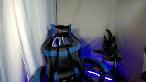 Snapshot of krunoxx chatting on 01-11-26, 09:47 clarence online show from 01-11-26, 09:47