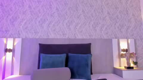 Krystal online show from 03-21-26, 08:19