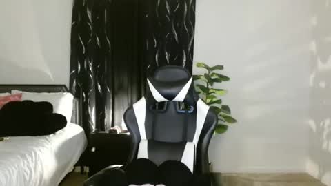 Krystal Blake online show from 05-03-26, 11:55
