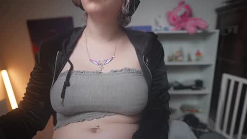 Krystal Syx online show from 02-08-25, 03:30