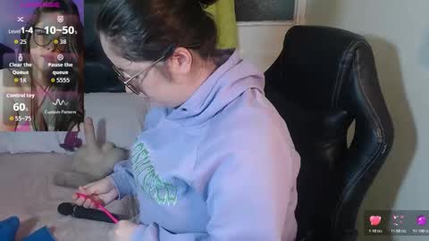 Snapshot of kryystaladams chatting on 04-14-26, 08:31 kryystaladams online show from 04-14-26, 08:31