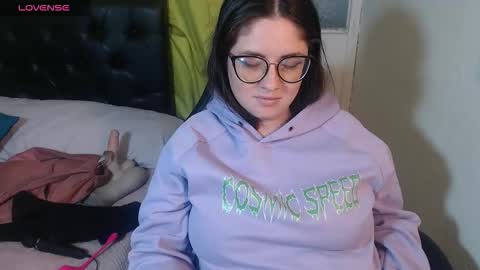 Snapshot of kryystaladams chatting on 04-14-26, 09:21 kryystaladams online show from 04-14-26, 09:21
