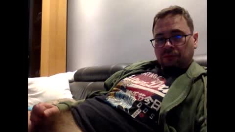 krzysztof1977 online show from 03-08-25, 11:49