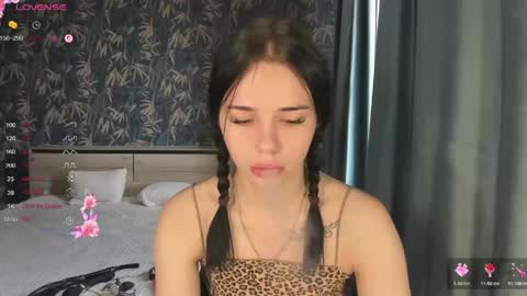 Ksenia online show from 04-17-26, 08:06