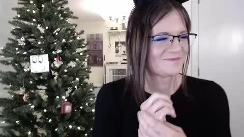 Cait online show from 12-21-25, 08:16