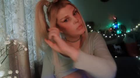 Annika  MTF ts post -op online show from 12-05-24, 10:23