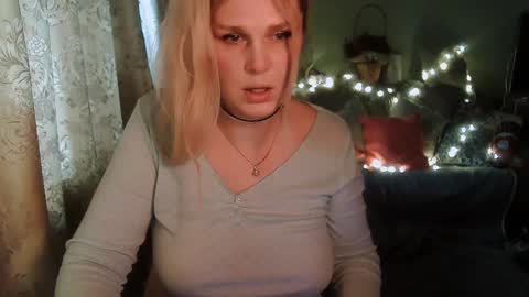 Annika  MTF ts post -op online show from 02-04-25, 10:32