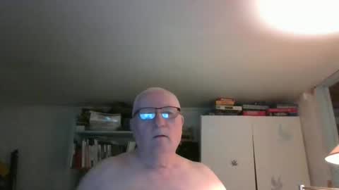 Kukken18 online show from 05-20-26, 07:09