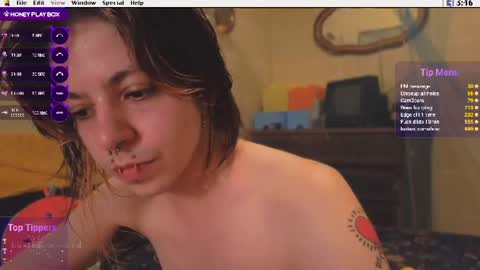 Snapshot of kuntboyzworld chatting on 07-08-26, 09:08 Krypto hethey online show from 07-08-26, 09:08
