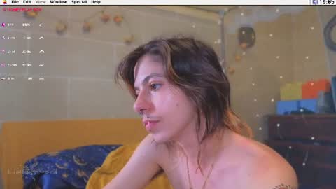 Snapshot of kuntboyzworld chatting on 07-19-26, 05:05 Krypto hethey online show from 07-19-26, 05:05