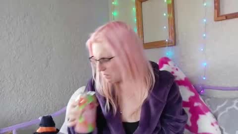 Samantha online show from 04-30-26, 08:37