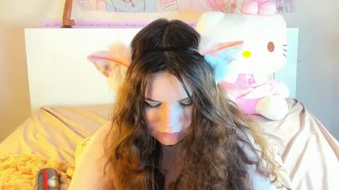 Snapshot of kuraii_ chatting on 01-17-25, 03:45 Anna online show from 01-17-25, 03:45