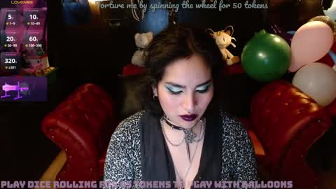 Snapshot of kureiji_fetish chatting on 01-26-25, 07:53 Fetiche Woman online show from 01-26-25, 07:53