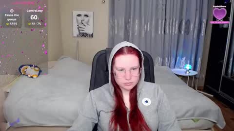 kuri_u online show from 02-22-26, 09:41