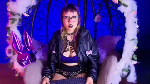 Snapshot of kuromi_purple chatting on 06-26-26, 11:47 Kuromi online show from 06-26-26, 11:47