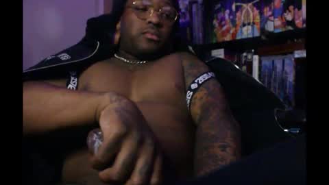 Snapshot of kushgoth chatting on 10-23-25, 04:12 Kushgoth online show from 10-23-25, 04:12