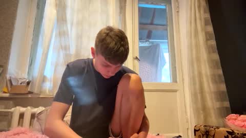 kvara328832 online show from 11-18-25, 11:03