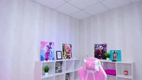 Snapshot of kvetachka chatting on 12-10-24, 04:02 Kvetachka Thu-Sun 0900am-1500pmGTM2 online show from 12-10-24, 04:02