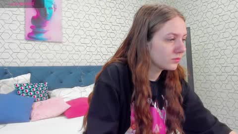 Snapshot of kvetachka chatting on 01-10-25, 01:21 Kvetachka Thu-Sun 0900am-1500pmGTM2 online show from 01-10-25, 01:21