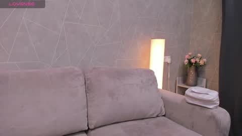 Snapshot of kvetachka chatting on 01-11-25, 01:16 Kvetachka Thu-Sun 0900am-1500pmGTM2 online show from 01-11-25, 01:16