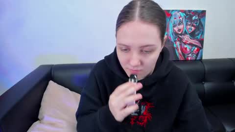 Snapshot of kvetachka chatting on 02-09-25, 12:49 Kvetachka Thu-Sun 0900am-1500pmGTM2 online show from 02-09-25, 12:49