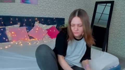 Snapshot of kvetachka chatting on 02-18-25, 12:15 Kvetachka Thu-Sun 0900am-1500pmGTM2 online show from 02-18-25, 12:15