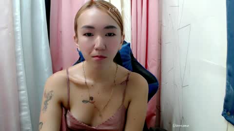 Snapshot of kweenie1026 chatting on 07-04-26, 02:51 kweenie1026 online show from 07-04-26, 02:51