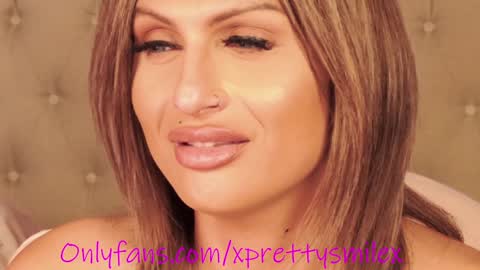 Snapshot of kxaxmichelle chatting on 12-05-24, 03:26 Kick online show from 12-05-24, 03:26