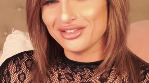 Snapshot of kxaxmichelle chatting on 12-09-24, 11:03 Kick online show from 12-09-24, 11:03