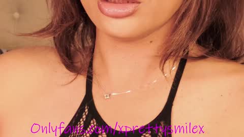 Snapshot of kxaxmichelle chatting on 01-10-25, 02:25 Kick online show from 01-10-25, 02:25