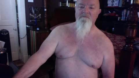 Snapshot of kyhgihntight chatting on 11-12-25, 07:24 Nick Nude Celt KYHighNTight online show from 11-12-25, 07:24