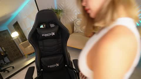 I am Kyla online show from 03-25-26, 11:38