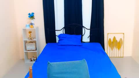 Snapshot of kylaroseee chatting on 10-11-25, 05:00 kylarose smith online show from 10-11-25, 05:00