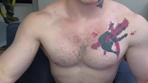 Snapshot of kyle_4u chatting on 10-15-25, 06:13 Kyle online show from 10-15-25, 06:13