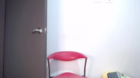 Snapshot of kyle_collinz chatting on 02-05-25, 11:39 Kyle collinz online show from 02-05-25, 11:39