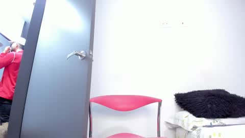 Snapshot of kyle_collinz chatting on 09-17-25, 05:20 Kyle collinz online show from 09-17-25, 05:20