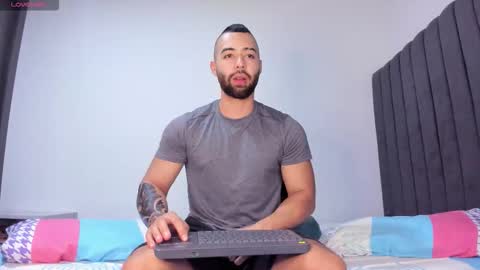 Snapshot of kyle_collinz chatting on 11-07-25, 08:09 Kyle collinz online show from 11-07-25, 08:09