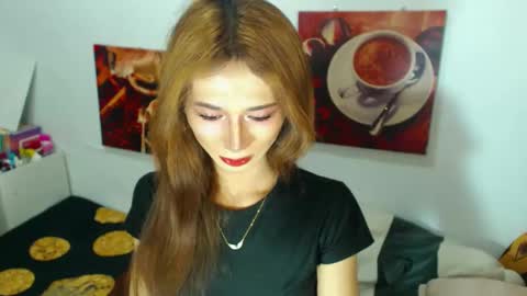 Snapshot of kylene17 chatting on 02-10-25, 06:31 babyKylene online show from 02-10-25, 06:31