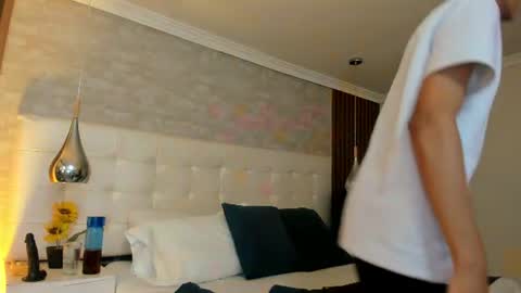 Snapshot of kylepresly chatting on 06-22-26, 04:20 Kyle online show from 06-22-26, 04:20