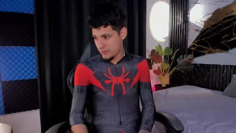 kylesmithx_ online show from 02-11-26, 01:32